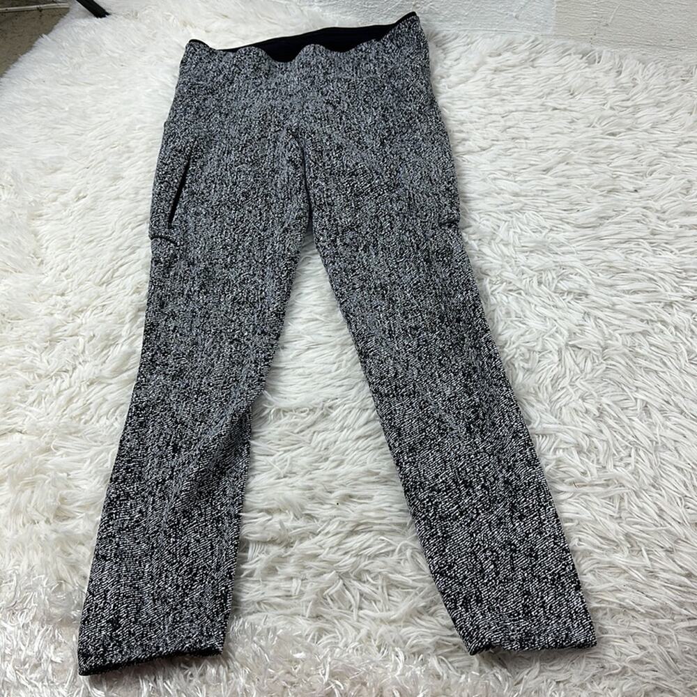 Lululemon Run On Tight (25") Power Luxtreme Irregular Denim Twill Black White